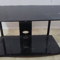 TV Stand 32in