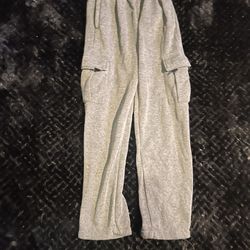 Gray Cargo Sweatpants – Soft Fleece Joggers with Side Pockets (L)