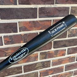 Older Louisville Slugger MLB Prime 33 Inch Maple Wood Baseball Bat