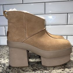 UGG Women's New Heights Platform Mini Chestnut Suede Boots 1157910 Size 10 NEW