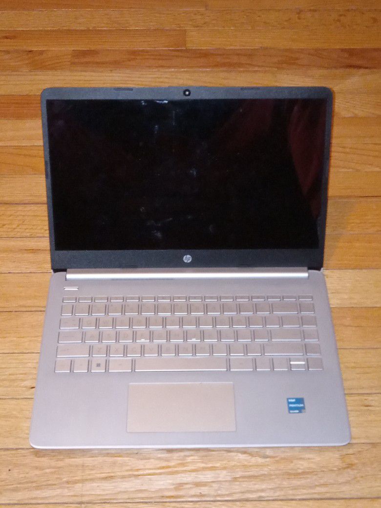 14 Inch HP Laptop (Accepting Offers)