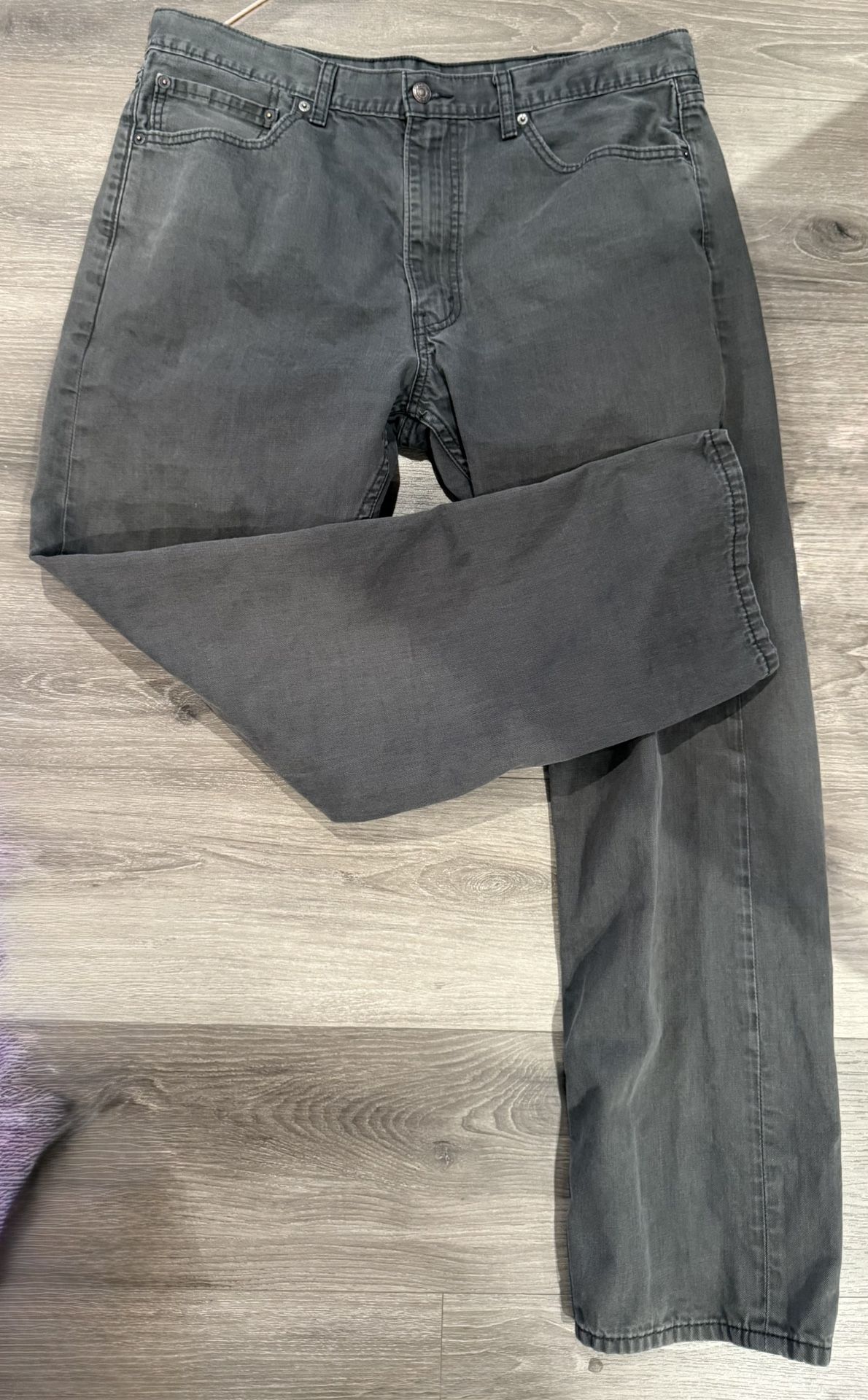 LEVIS 505 White Tab Men 38x32 Regular Fit Straight Leg Gray Denim Jeans