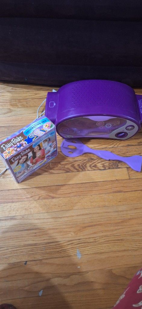 Easy Bake Oven And Accessories