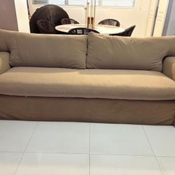 Spacious Comfort Sofa Bed: 4-Person Sofa with 2-Person Pull Out Bed”