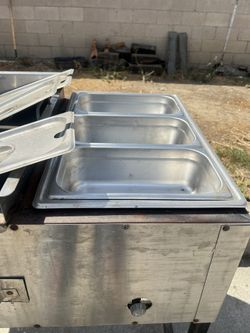 Plancha para negocio con 3 compartimientos de comida caliente