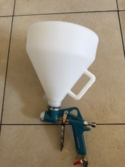 Hopper Spray Gun $25 New