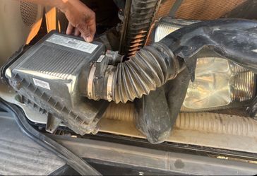 Chevy Tahoe Cadillac Escalade 5.3 intake box