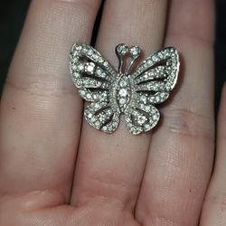 14k Gold Diamonds Large Butterfly Ring.