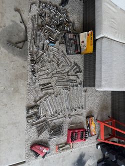 Large Mixed Hand Tool Lot – Sockets, Wrenches & More