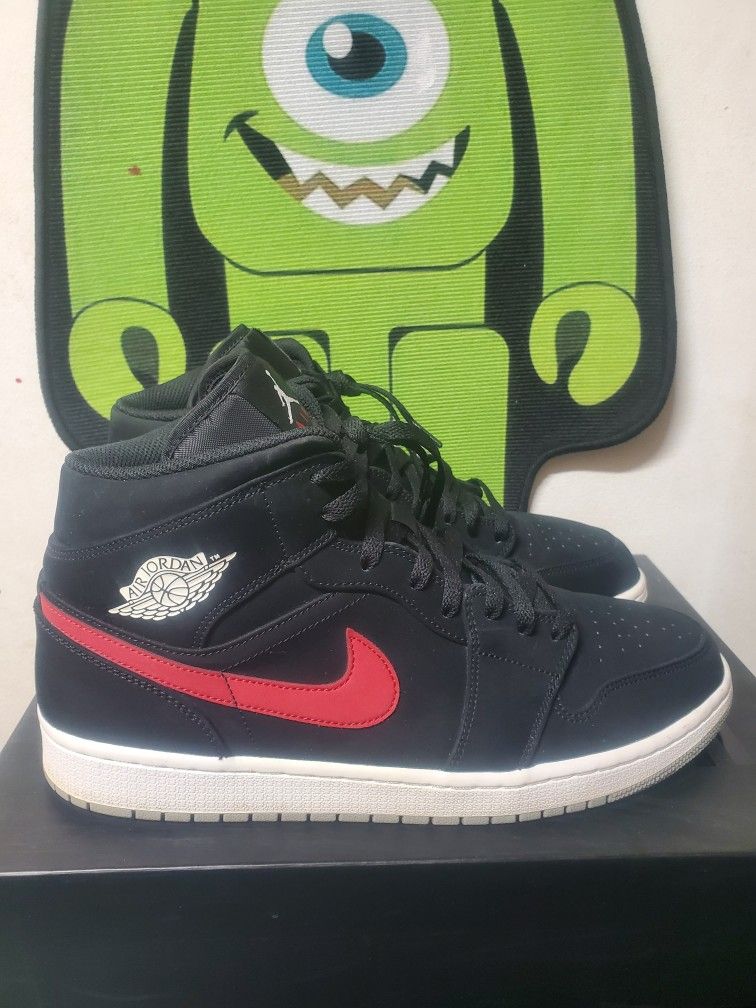 Air Jordan Retro 1 Mid Multicolor Swoosh Black Edition.  Size 12 Men's 
