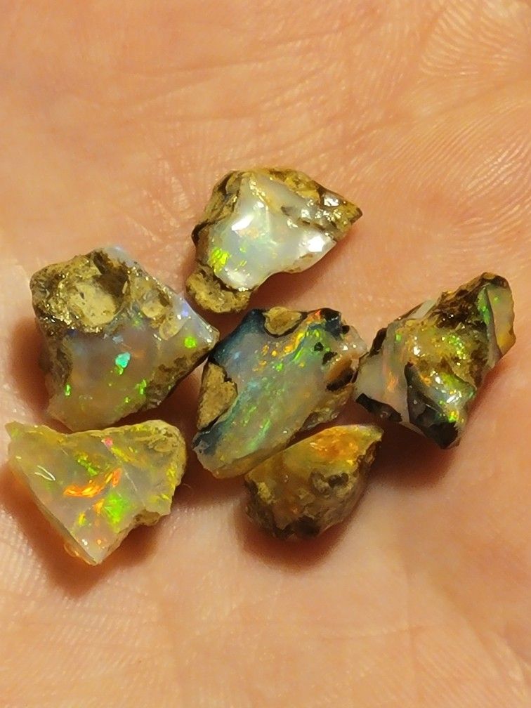 5pcs. Natural Ethiopian Fire Opal Rough Untreated Crystal 