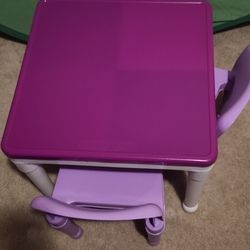 Kid Activity/Lego Tablw With DUPLO BLOCKS