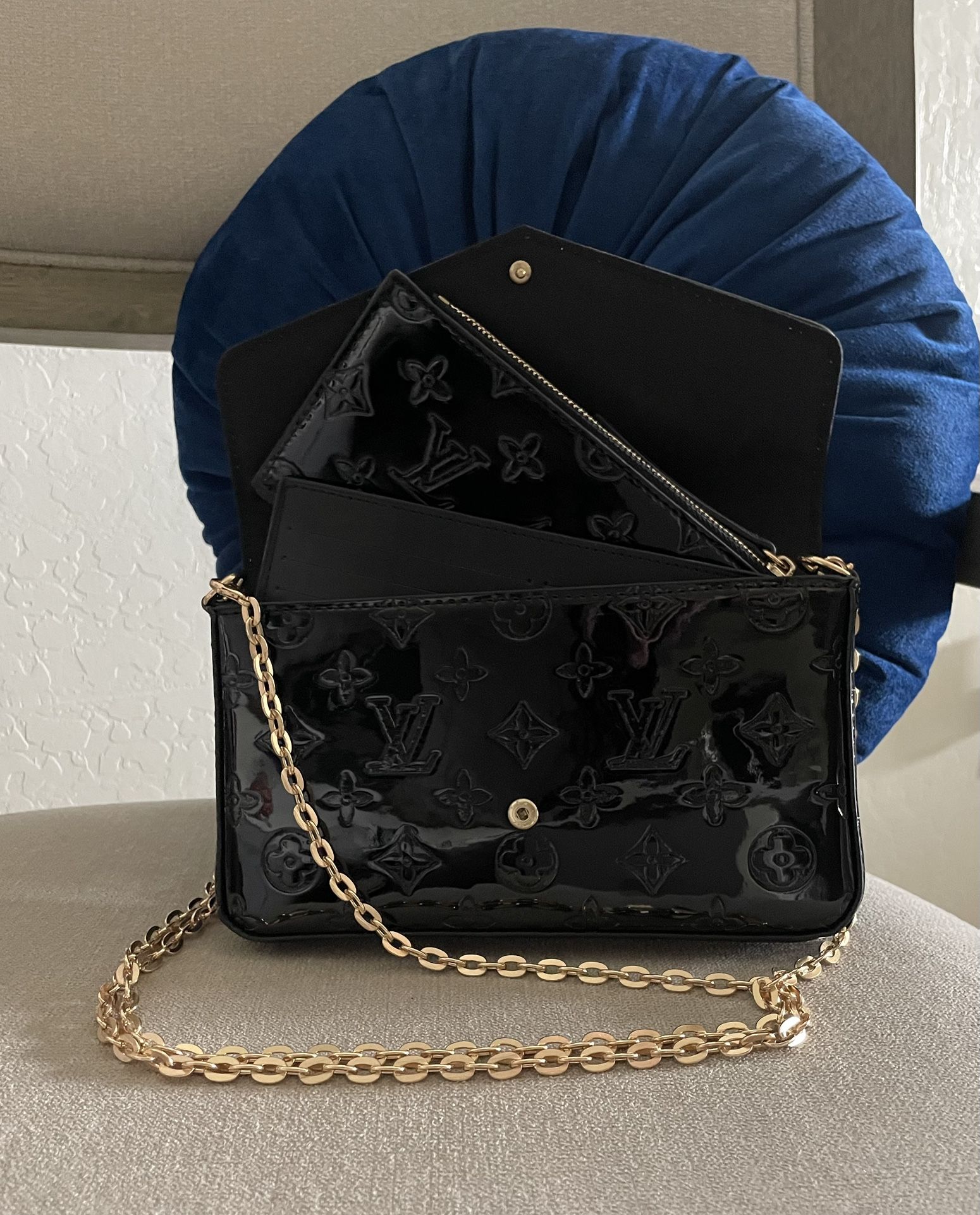 Louis Vuitton Crossbody 