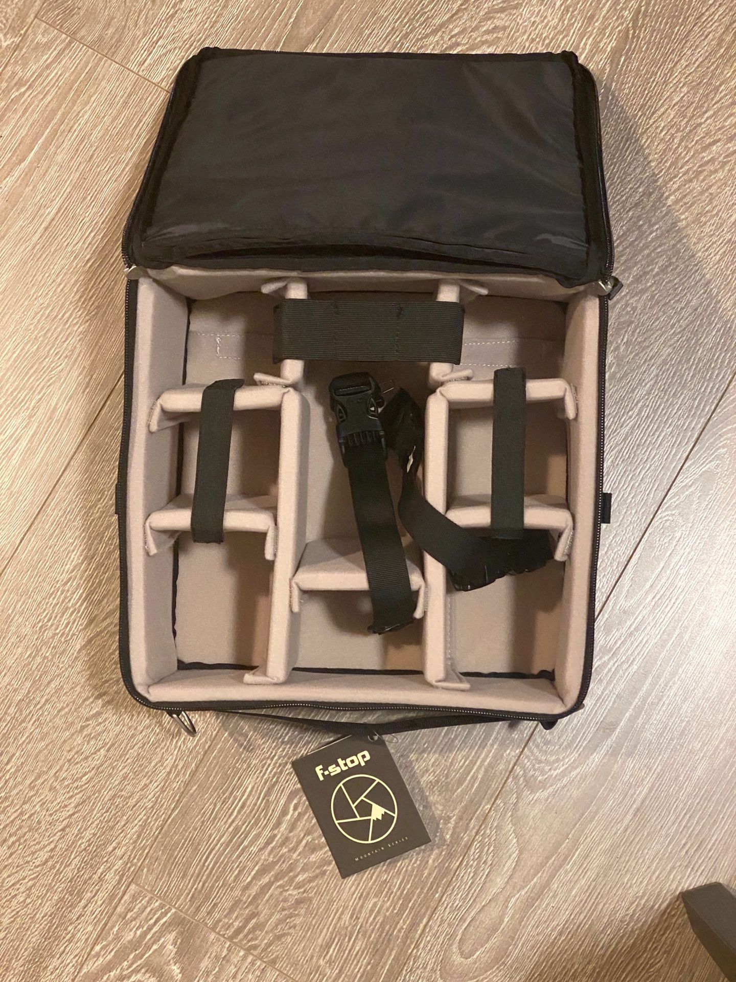 FSTOP Slope ICU Medium Black camera bag