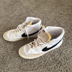 Nike Blazer Mid '77 Vintage in the white and black colorway