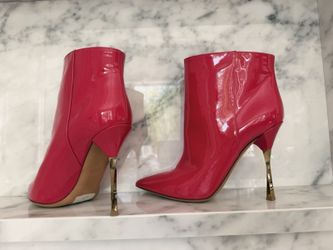 Valentino Garavani Fuchsia Patent Leather Ankle Boots Gold Heel 39.5 US 9.5