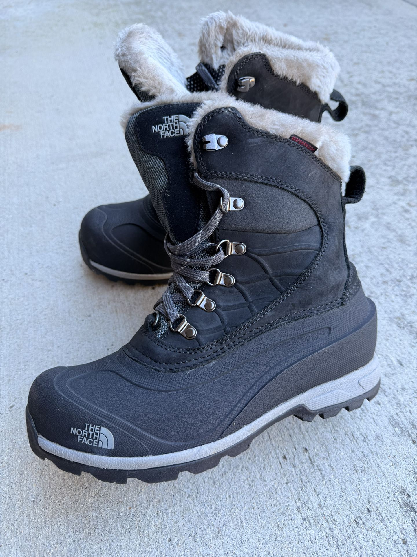 Women’s Northface Snow Boots