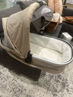 Uppababy vista bassinet