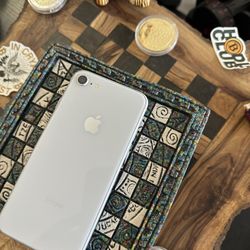 Iphone 8 64gb Silver Unlocked For Any Sim
