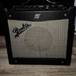 Fender Mustang I 20W 1X8 Guitar Combo Amp