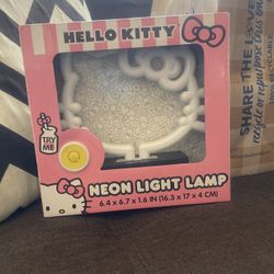 Hello Kitty Lamp