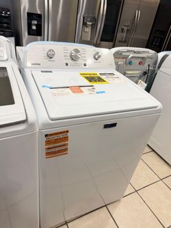 Maytag washer XL load with warranty