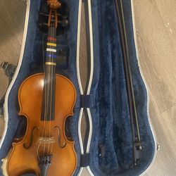 Violin with case like new