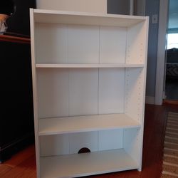White BOOKSHELF