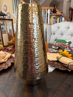 Gold vase