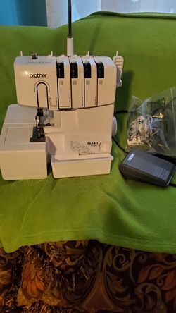 Máquina semi nueva a 200 dollares