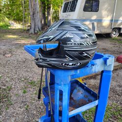 Dirt bike helmet