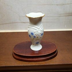 Lenox Classic Bud Vase