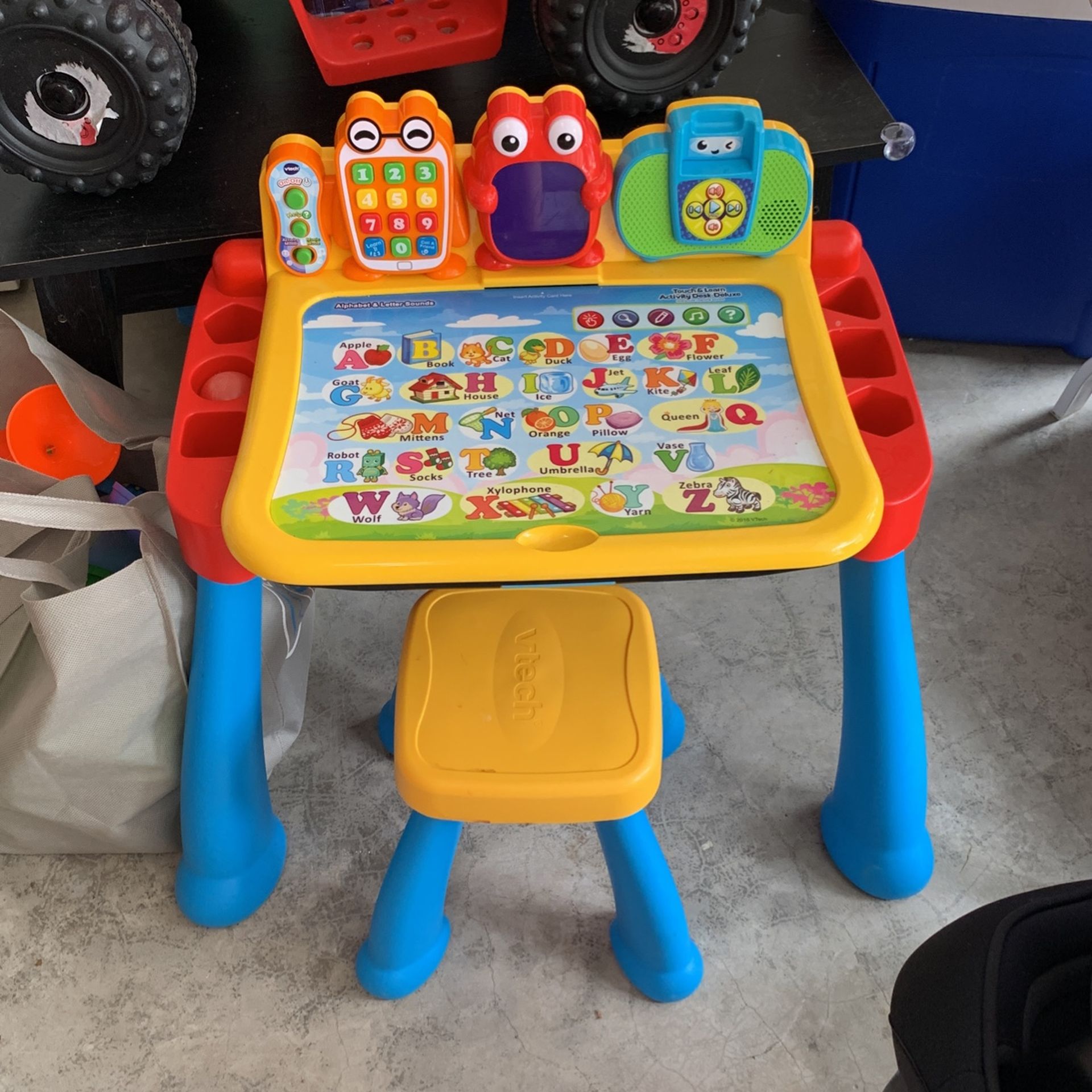 Vtech Touch And Learn Activity Desk
