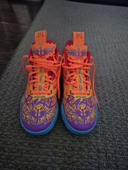 Lamelo Ball no. 4 size 10.5