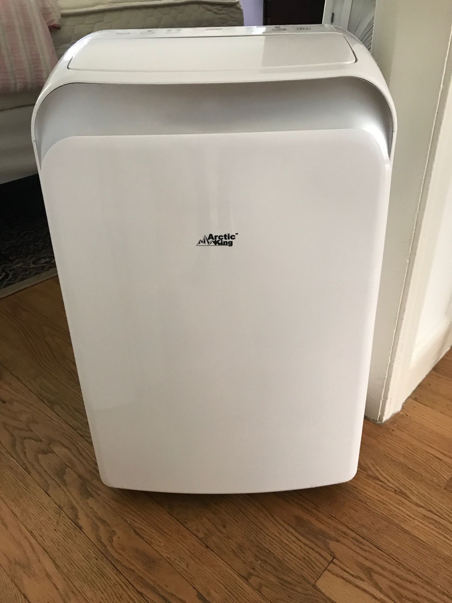 AC unit - free standing