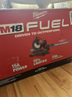 Milwaukee 12 Miter Saw 