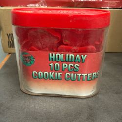 Holiday 10 piece cookie cutters