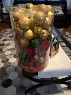Free Home Accents Holiday Christmas Ornament Set