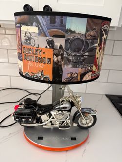 Vintage 2004 Harley Davidson Motorcycle Table Lamp w Headlight/Taillight Night Light! Vintage Harley-Davidson table lamp features a detailed silver a