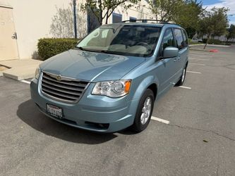 2010 Chrysler Town & Country