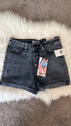 YMI Women’s Denim Shorts – Size 23/24