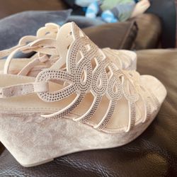Woman's Leila Wedge Sandals  Size 8  Now 
