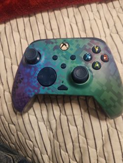 Xbox Wireless Controller Mineral Camo Special Edition