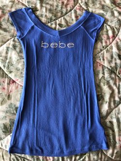Bebe Logo Short Sleeve Double v-neck tee, Size M