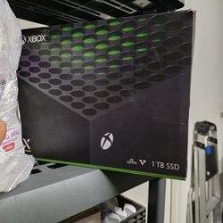 XBOX Series X with 2 Controllers