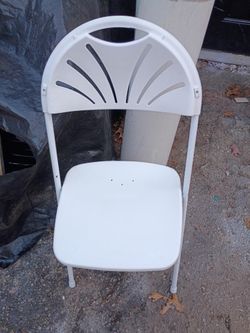  Fanback Plastic Folding Chairs