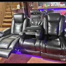 Movie Room Electric Reclining Sofa With Adjustable Headrest, Drop Down Table,Cup Holders,USB,LED🔥 New Brand☑️ Financing✅
