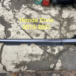 2016-2021 Honda Civic Rocker Molding OEM 