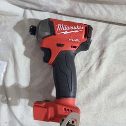Milwaukee SURGE M18 FUEL Brushless Impact Drill 