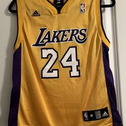 Kobe Lakers 24 Jersey Medium